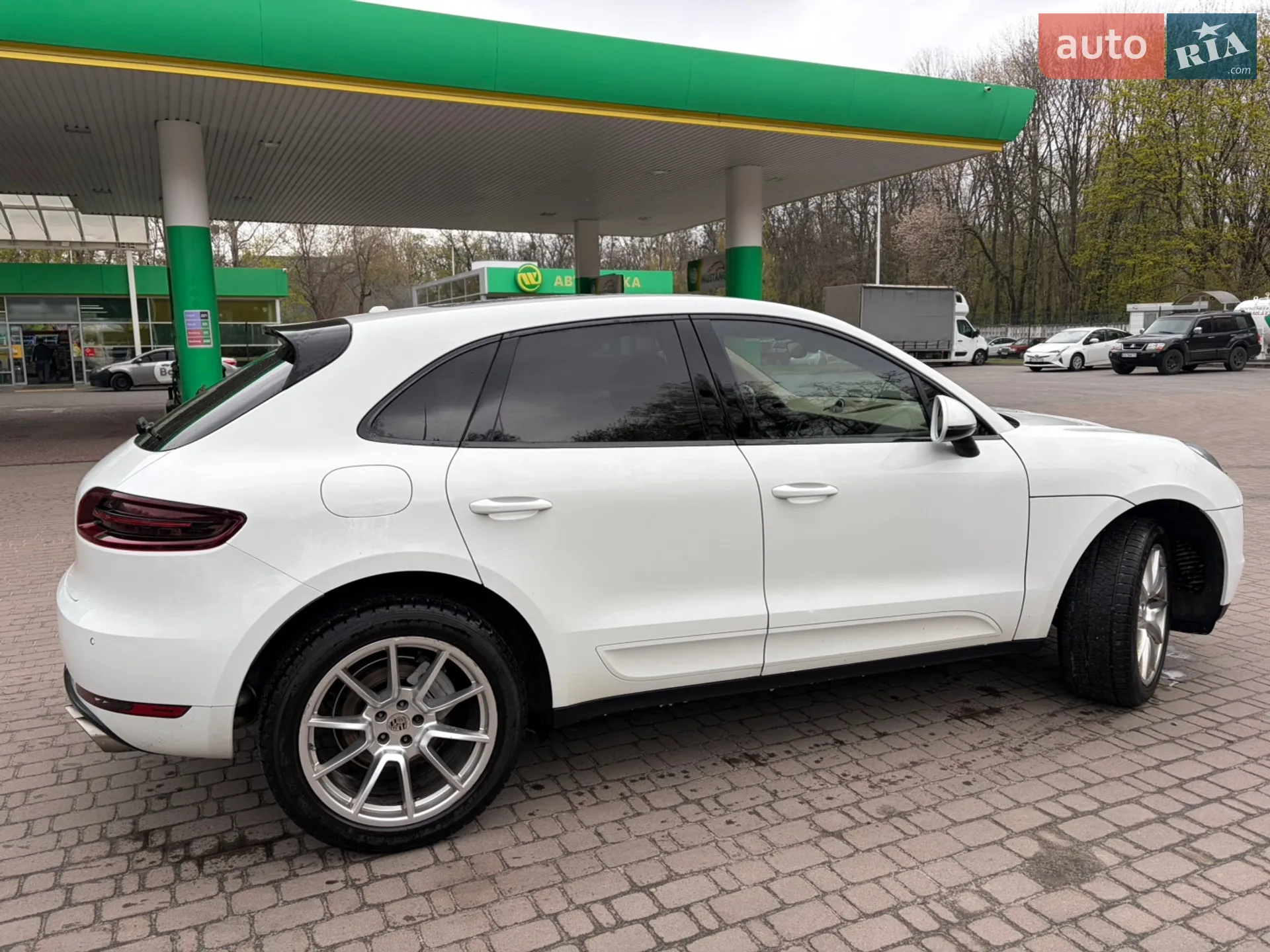 2016 Porsche Macan - мініатюра 9
