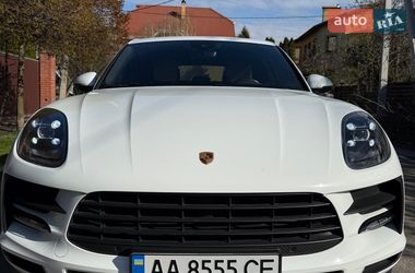 Позашляховик / Кросовер Porsche Macan 2021 в Києві