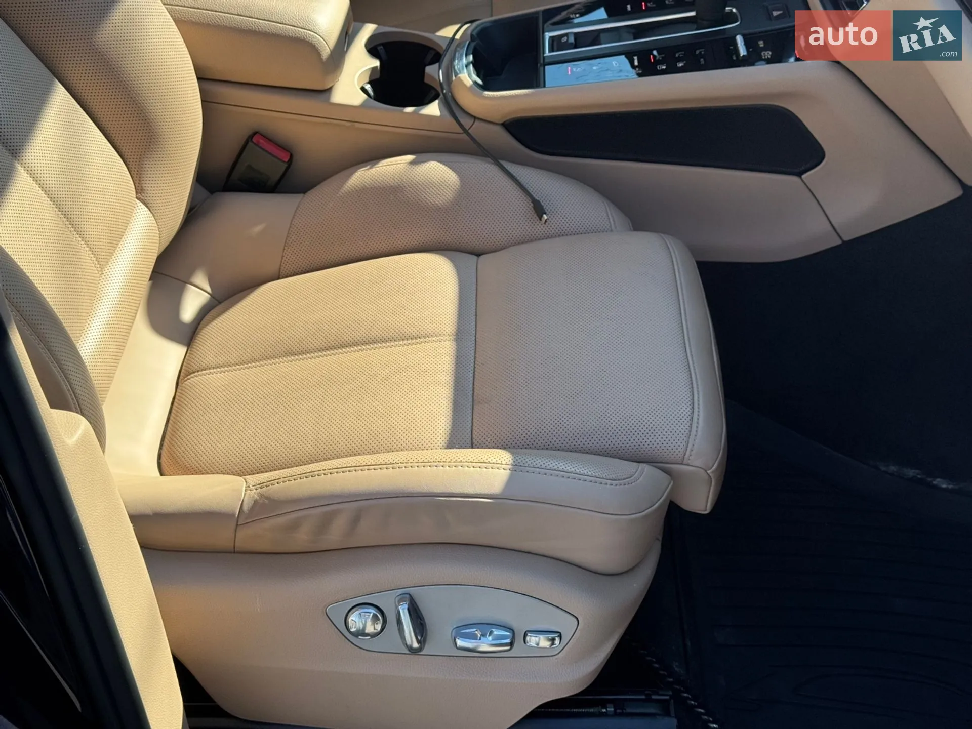 2022 Porsche Macan - мініатюра 26