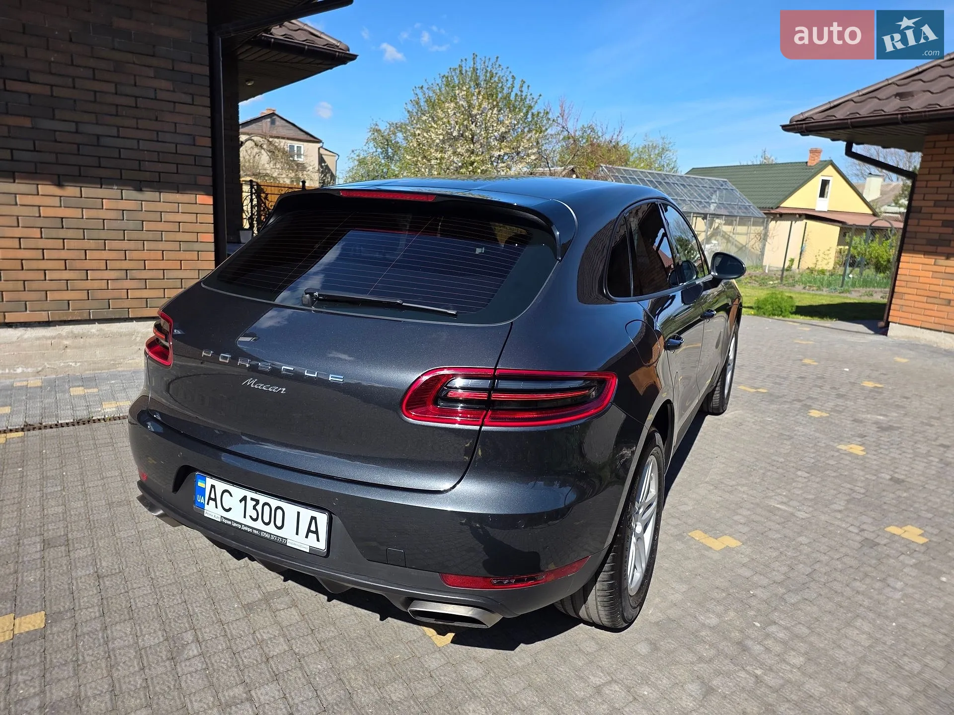 2017 Porsche Macan - мініатюра 9