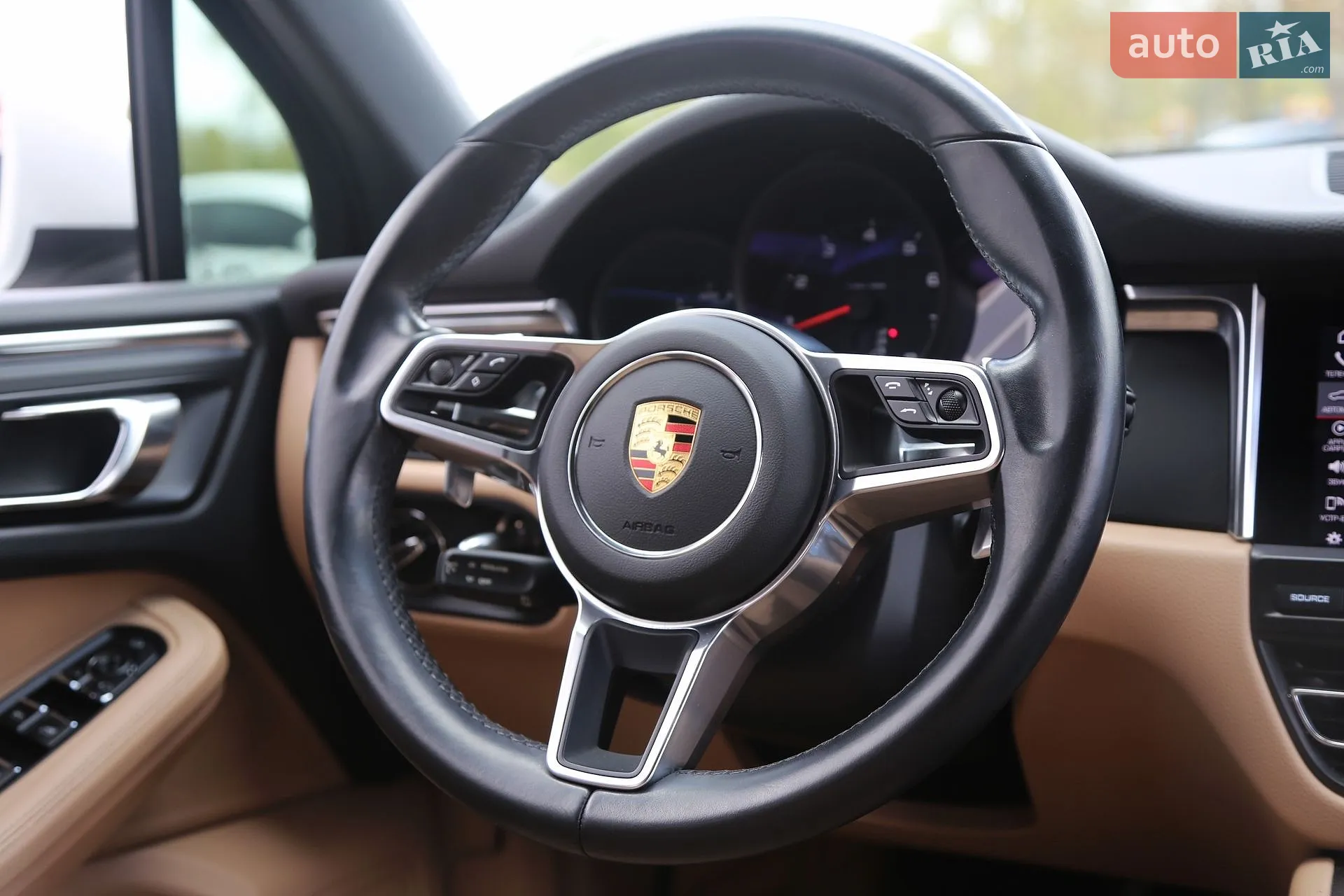 2021 Porsche Macan - мініатюра 16