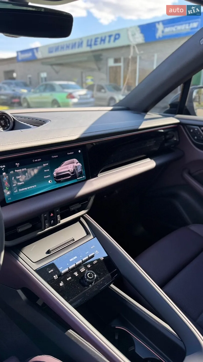 2025 Porsche Macan - мініатюра 15