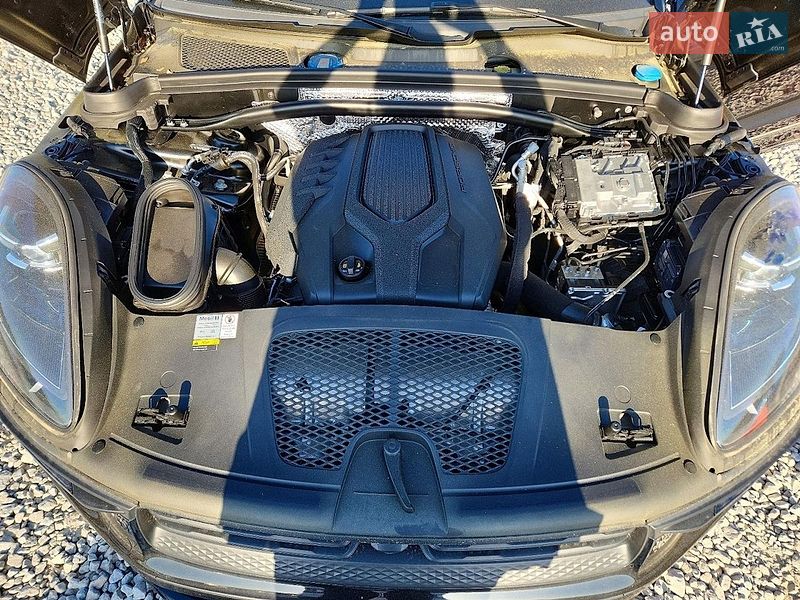 Внедорожник / Кроссовер Porsche Macan 2022 в Одессе