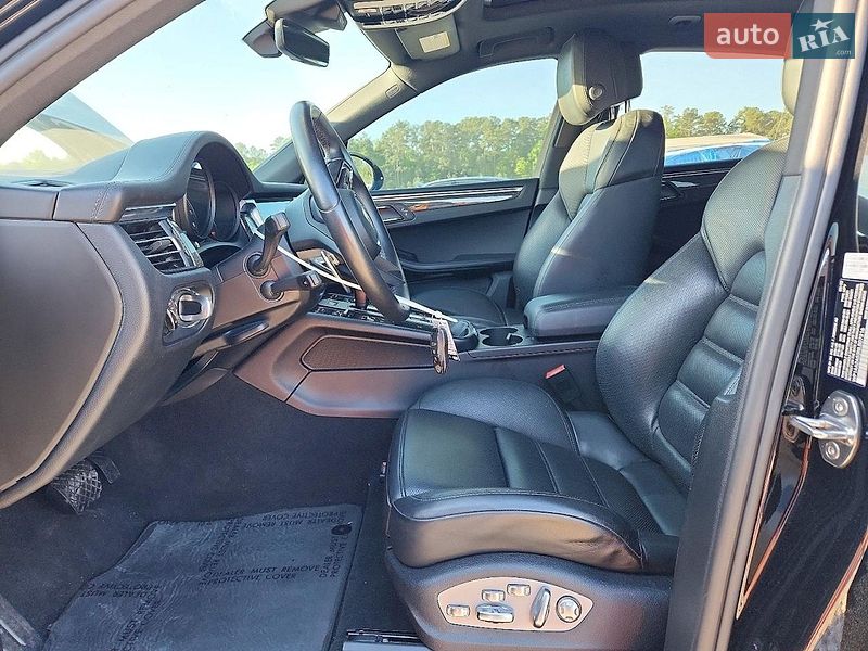Внедорожник / Кроссовер Porsche Macan 2022 в Одессе