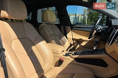 Позашляховик / Кросовер Porsche Macan 2017 в Івано-Франківську
