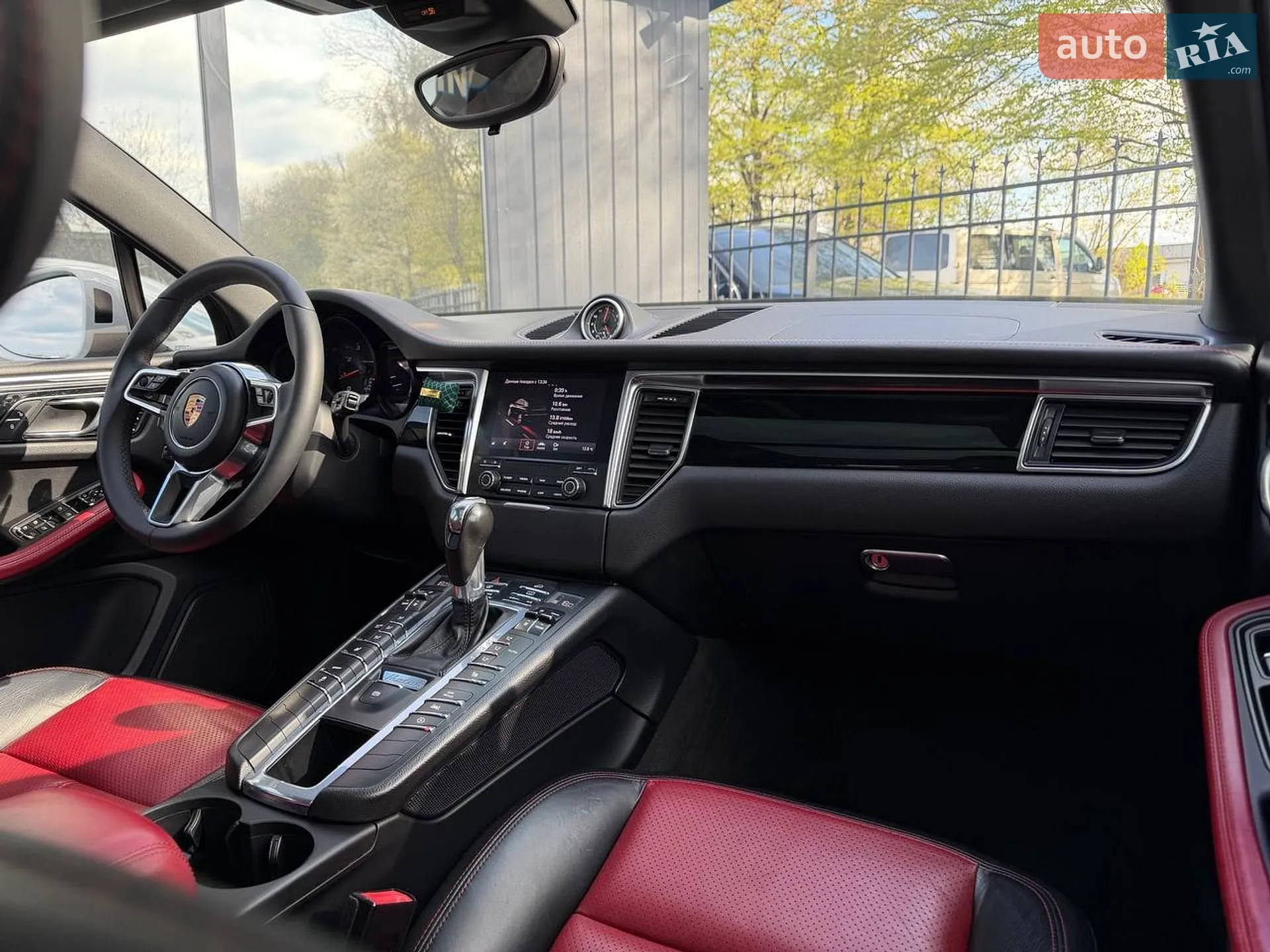 2018 Porsche Macan - мініатюра 32