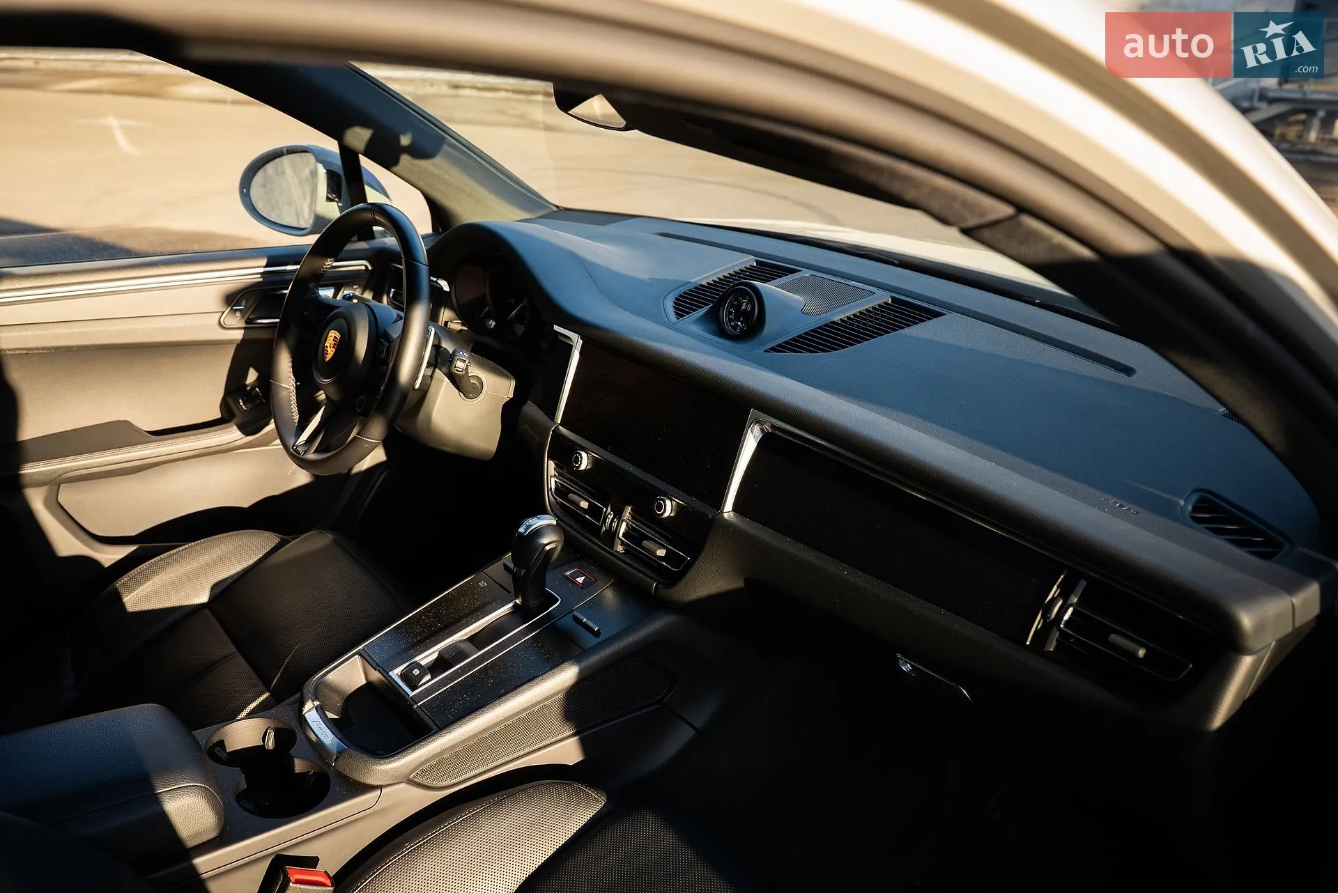2022 Porsche Macan - мініатюра 14