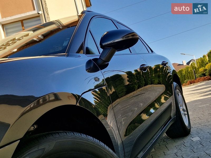 Внедорожник / Кроссовер Porsche Macan 2017 в Бориславе