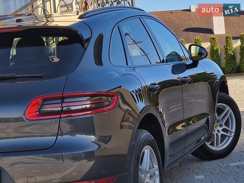 Внедорожник / Кроссовер Porsche Macan 2017 в Бориславе