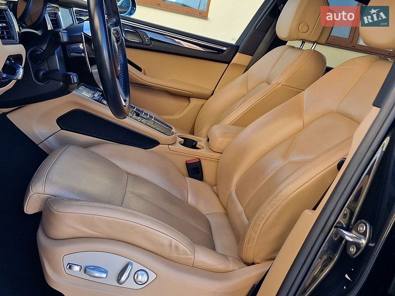 Внедорожник / Кроссовер Porsche Macan 2017 в Бориславе
