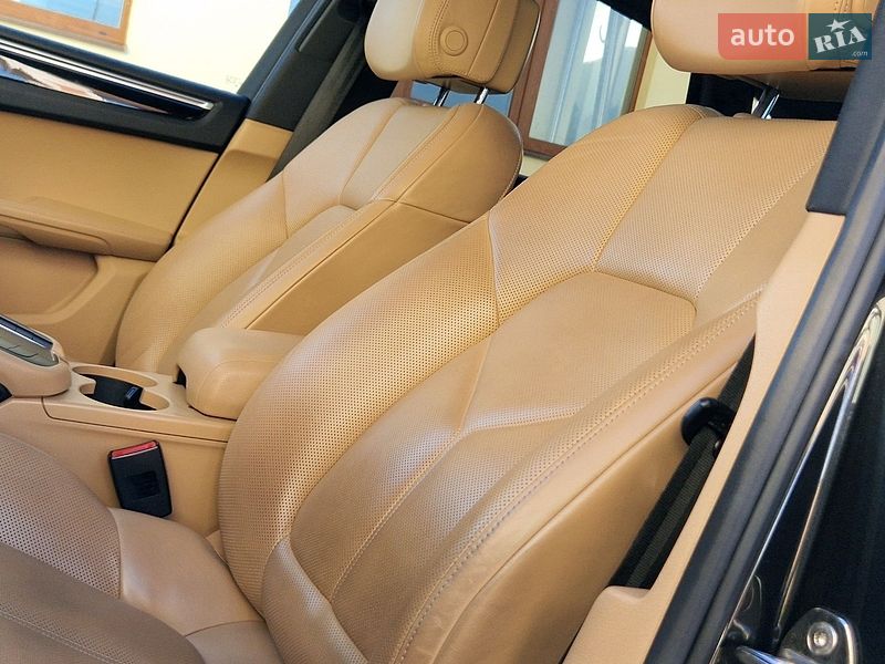 Внедорожник / Кроссовер Porsche Macan 2017 в Бориславе