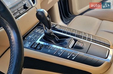 Внедорожник / Кроссовер Porsche Macan 2017 в Бориславе