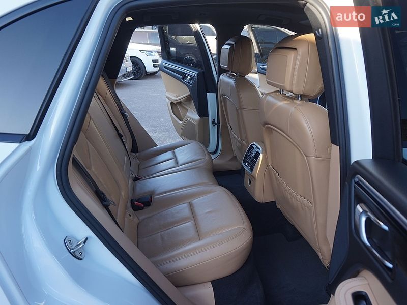 Внедорожник / Кроссовер Porsche Macan 2016 в Одессе