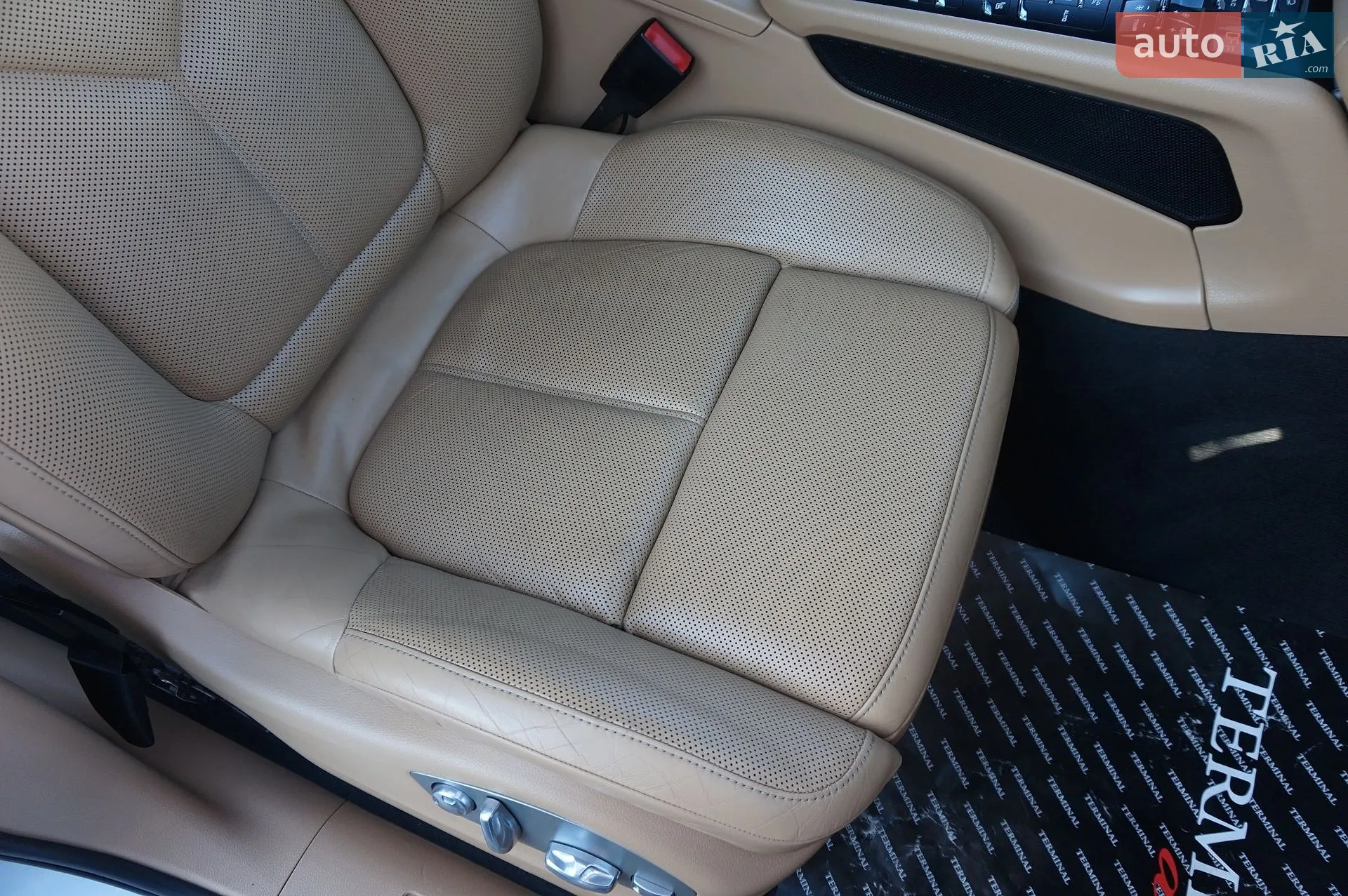 2016 Porsche Macan - мініатюра 33