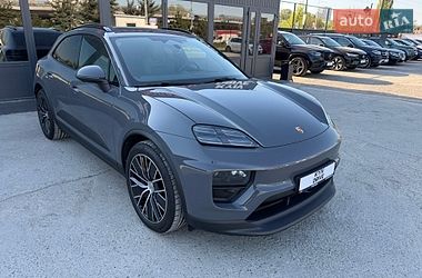 Внедорожник / Кроссовер Porsche Macan 2025 в Киеве