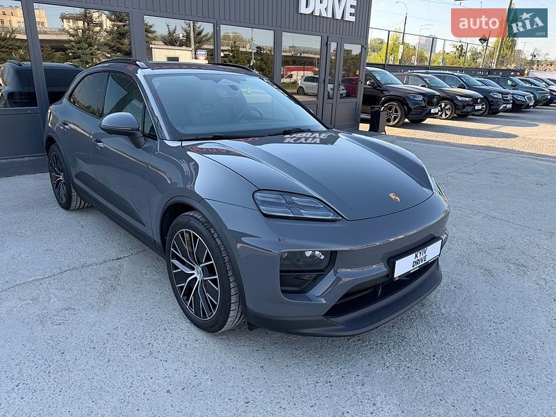 Внедорожник / Кроссовер Porsche Macan 2025 в Киеве