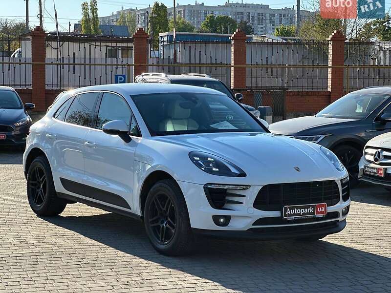 Внедорожник / Кроссовер Porsche Macan 2017 в Одессе