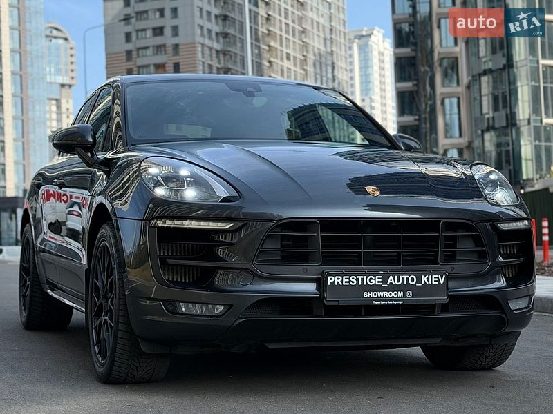 Внедорожник / Кроссовер Porsche Macan 2016 в Киеве