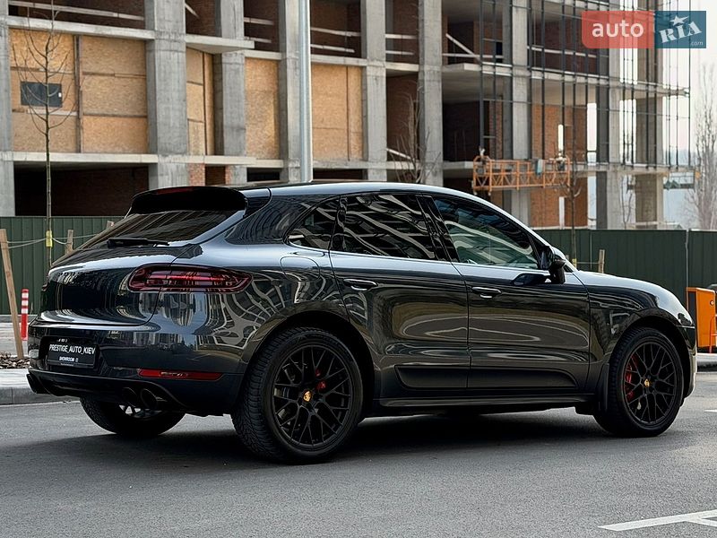 Внедорожник / Кроссовер Porsche Macan 2016 в Киеве