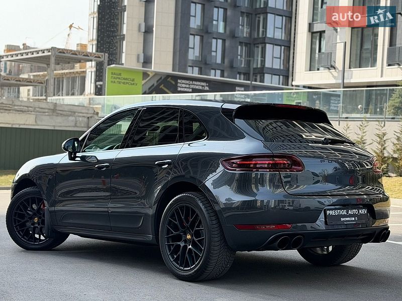Внедорожник / Кроссовер Porsche Macan 2016 в Киеве