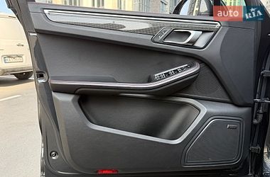 Внедорожник / Кроссовер Porsche Macan 2016 в Киеве