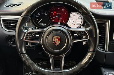 Внедорожник / Кроссовер Porsche Macan 2016 в Киеве