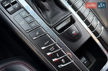 Внедорожник / Кроссовер Porsche Macan 2016 в Киеве