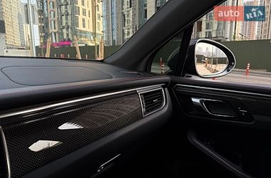 Внедорожник / Кроссовер Porsche Macan 2016 в Киеве