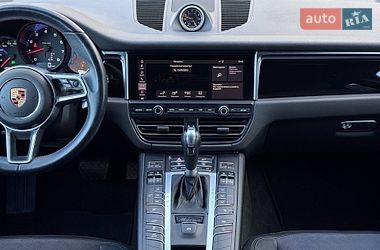 Внедорожник / Кроссовер Porsche Macan 2020 в Киеве