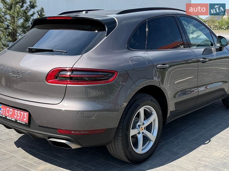 Внедорожник / Кроссовер Porsche Macan 2018 в Луцке