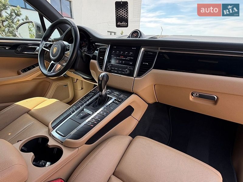 Внедорожник / Кроссовер Porsche Macan 2018 в Луцке