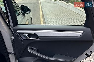 Внедорожник / Кроссовер Porsche Macan 2023 в Киеве