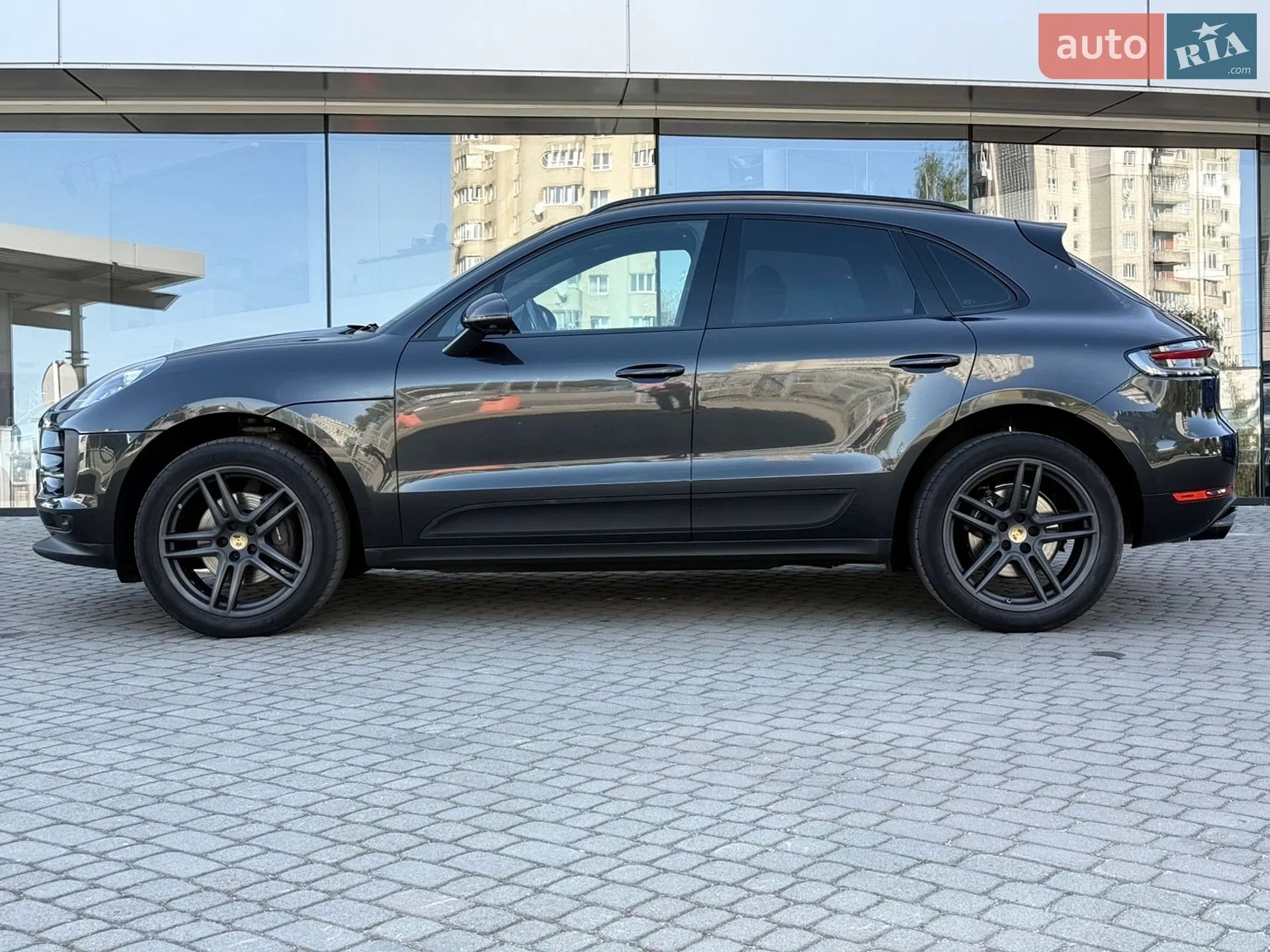 2020 Porsche Macan - мініатюра 2