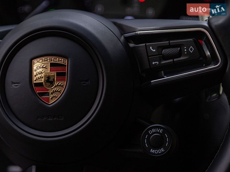 Внедорожник / Кроссовер Porsche Macan 2022 в Киеве