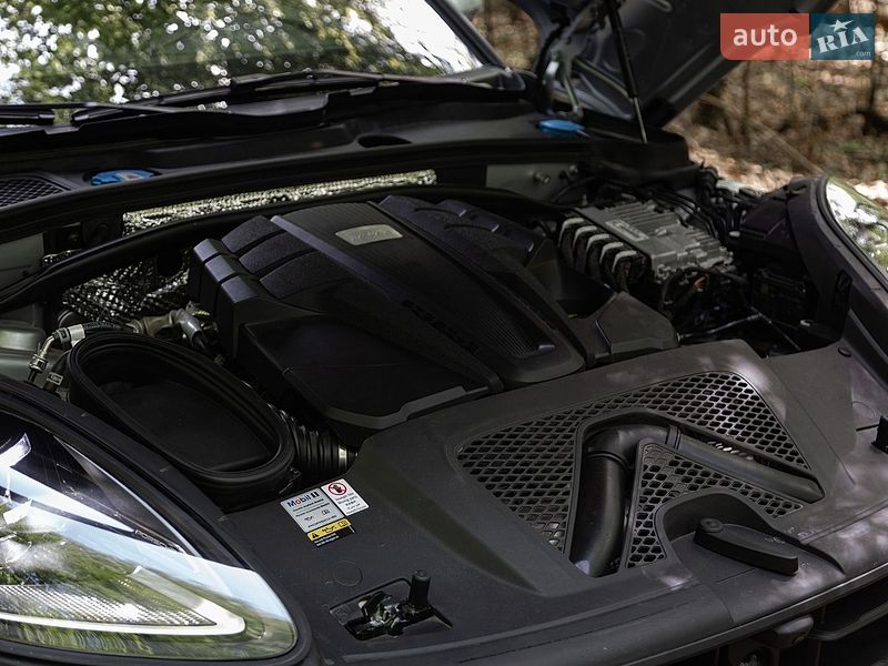 Внедорожник / Кроссовер Porsche Macan 2022 в Киеве
