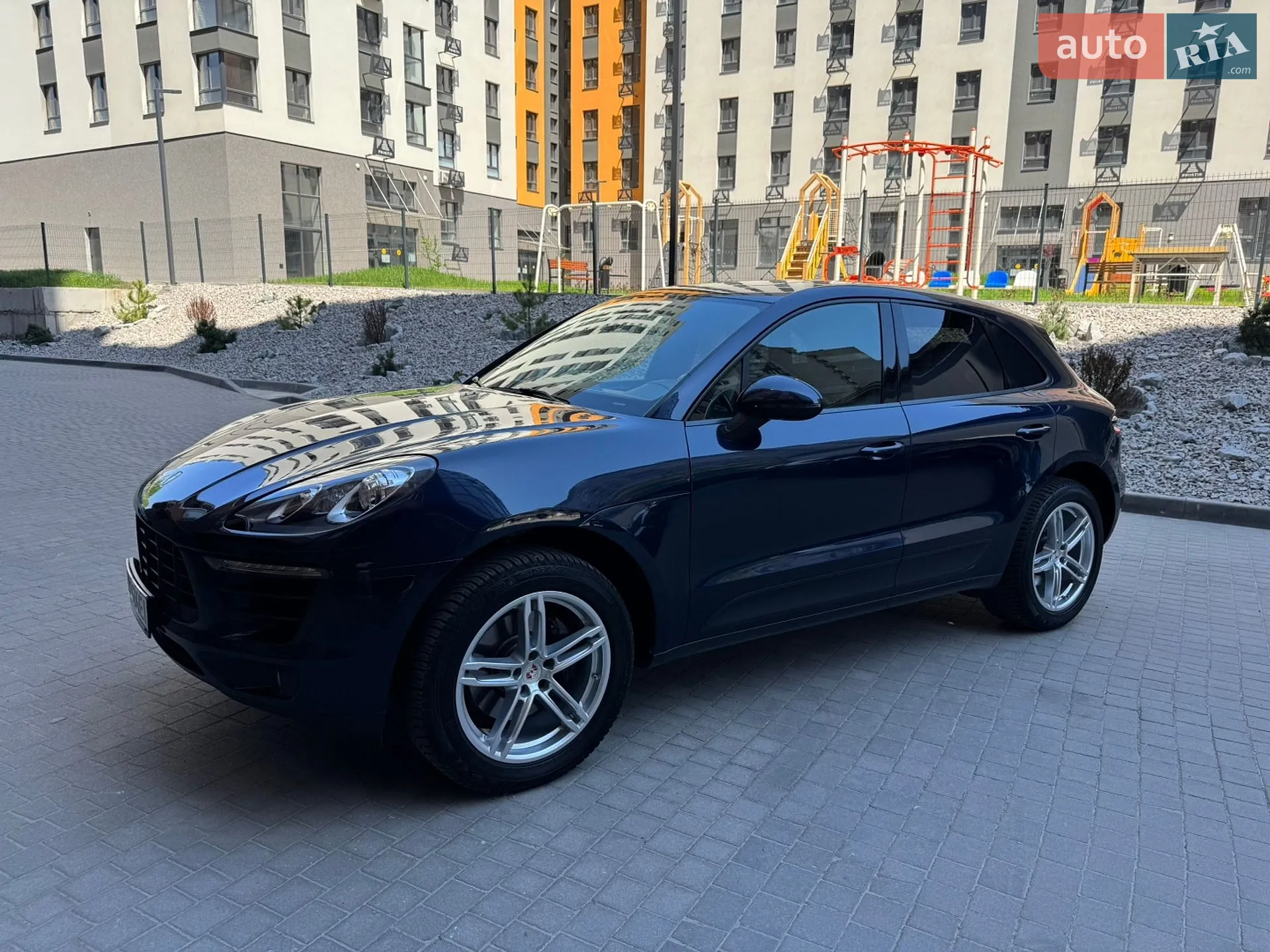 2017 Porsche Macan - мініатюра 12
