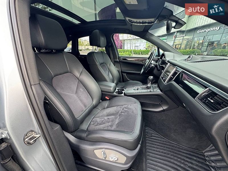 Внедорожник / Кроссовер Porsche Macan 2014 в Киеве