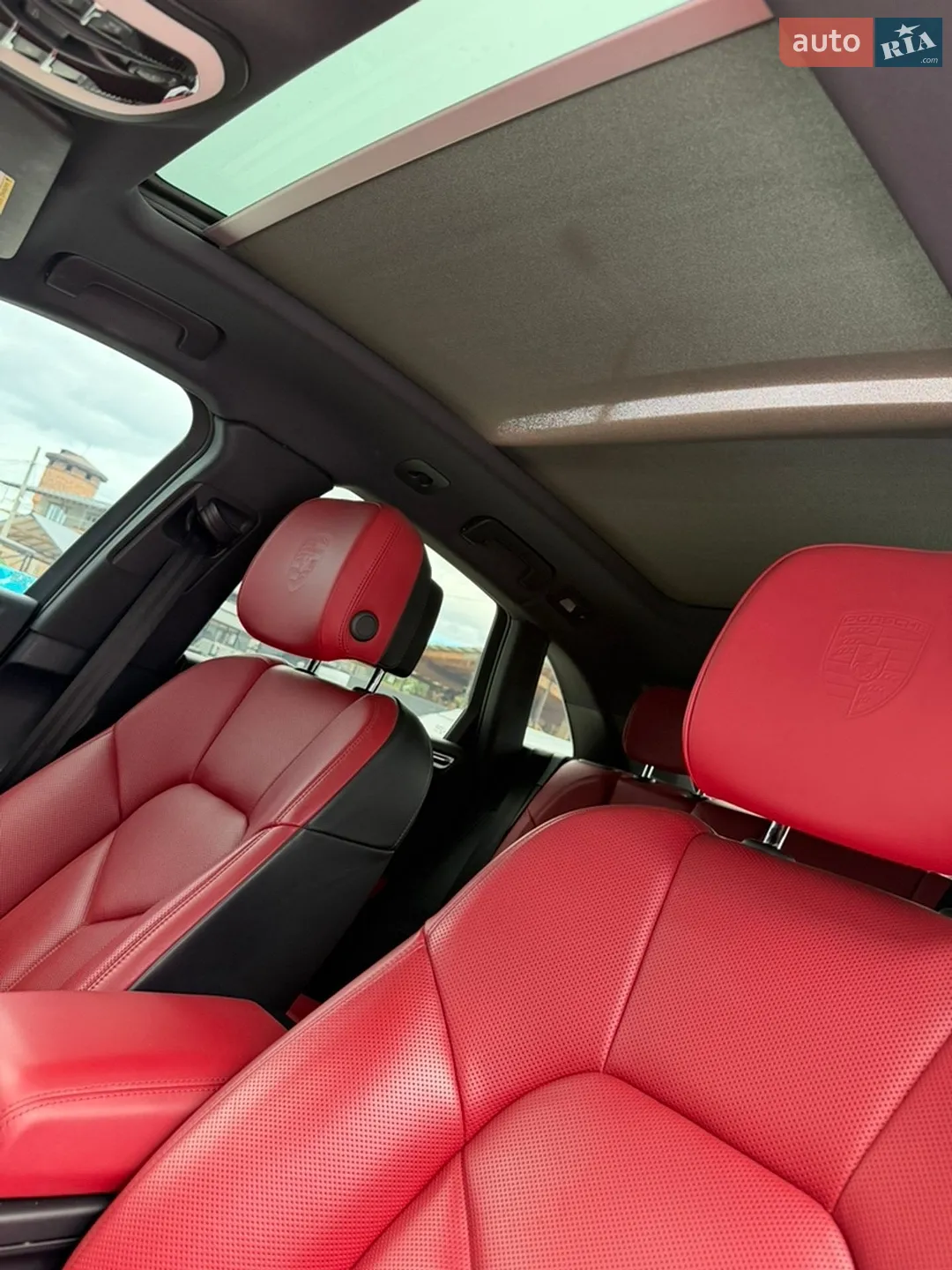 2021 Porsche Macan - мініатюра 16