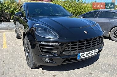 Внедорожник / Кроссовер Porsche Macan 2017 в Новояворовске