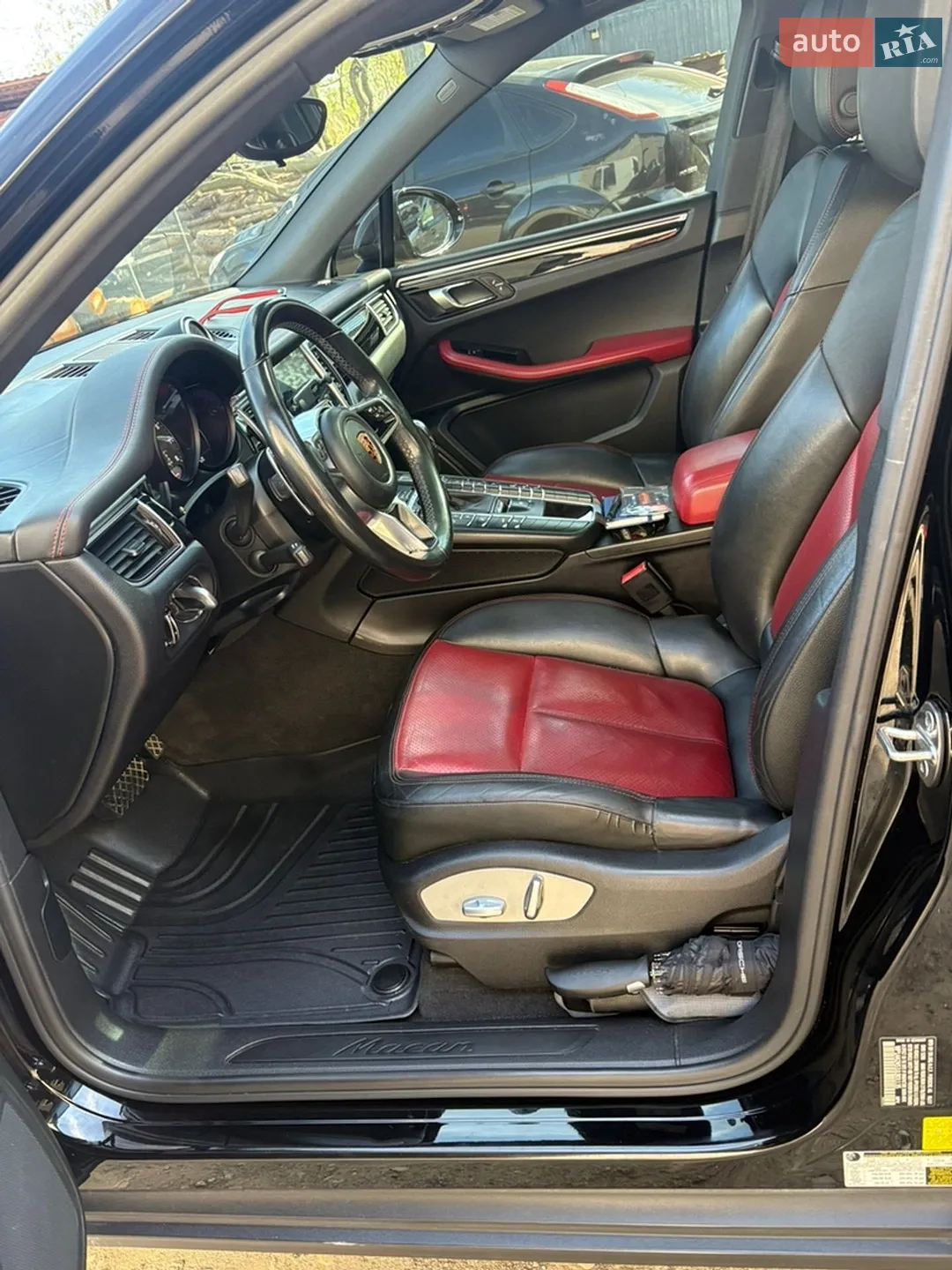 2017 Porsche Macan - мініатюра 32