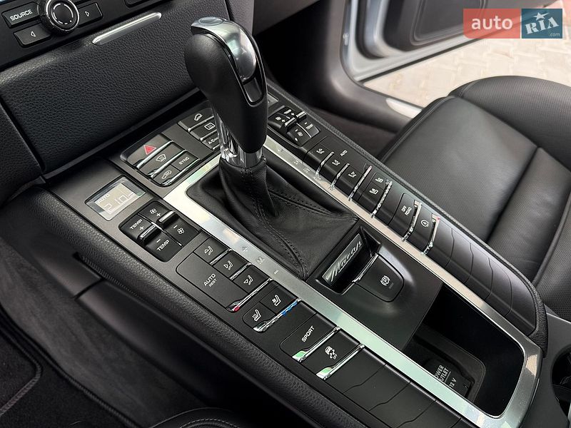 Внедорожник / Кроссовер Porsche Macan 2016 в Днепре