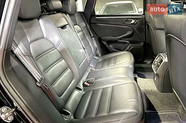Позашляховик / Кросовер Porsche Macan 2022 в Дніпрі фото 35 Позашляховик / Кросовер Porsche Macan 2022 в Дніпрі