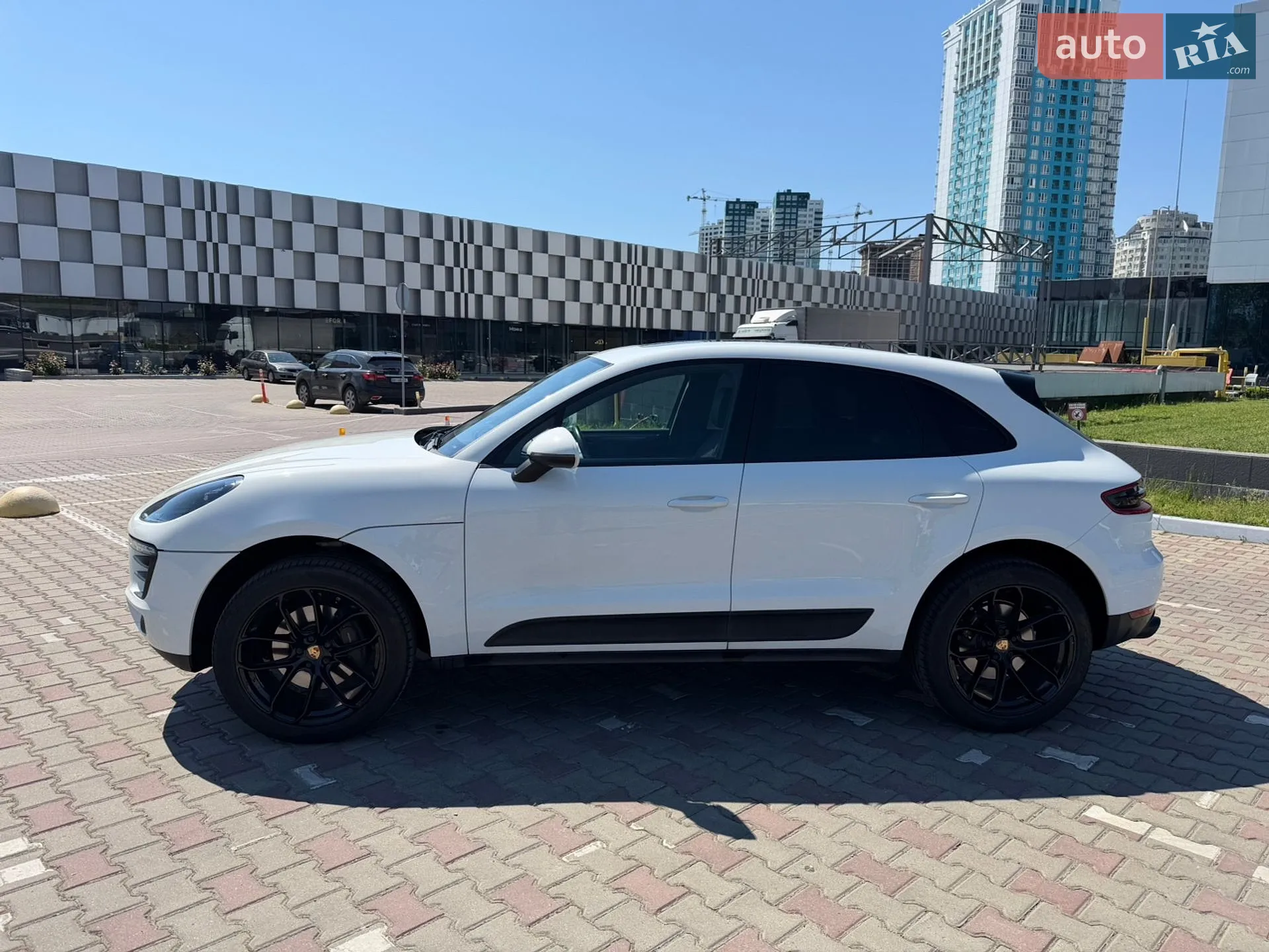 2018 Porsche Macan - мініатюра 4