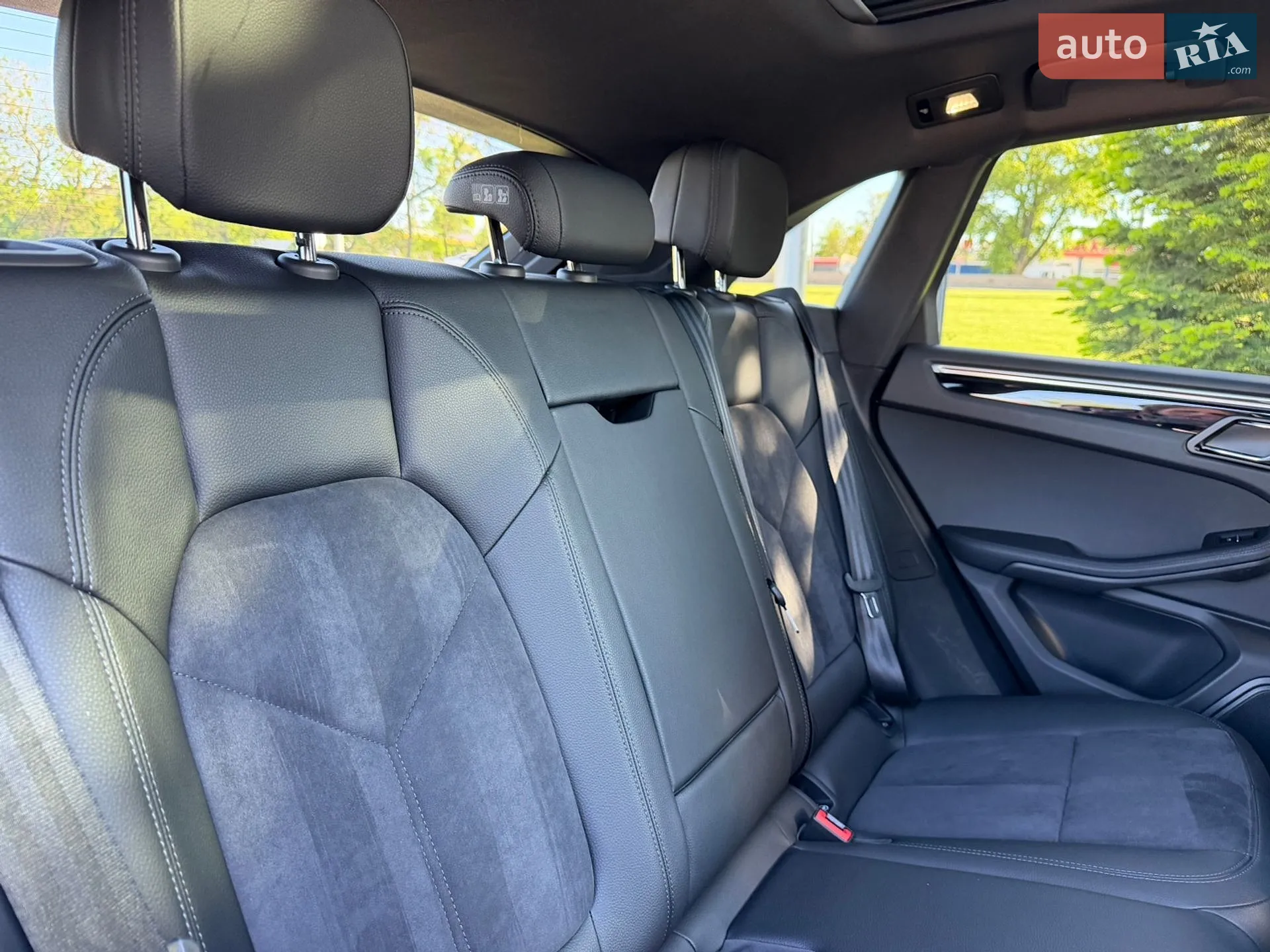 2020 Porsche Macan - мініатюра 16