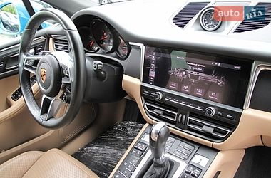 Внедорожник / Кроссовер Porsche Macan 2018 в Киеве