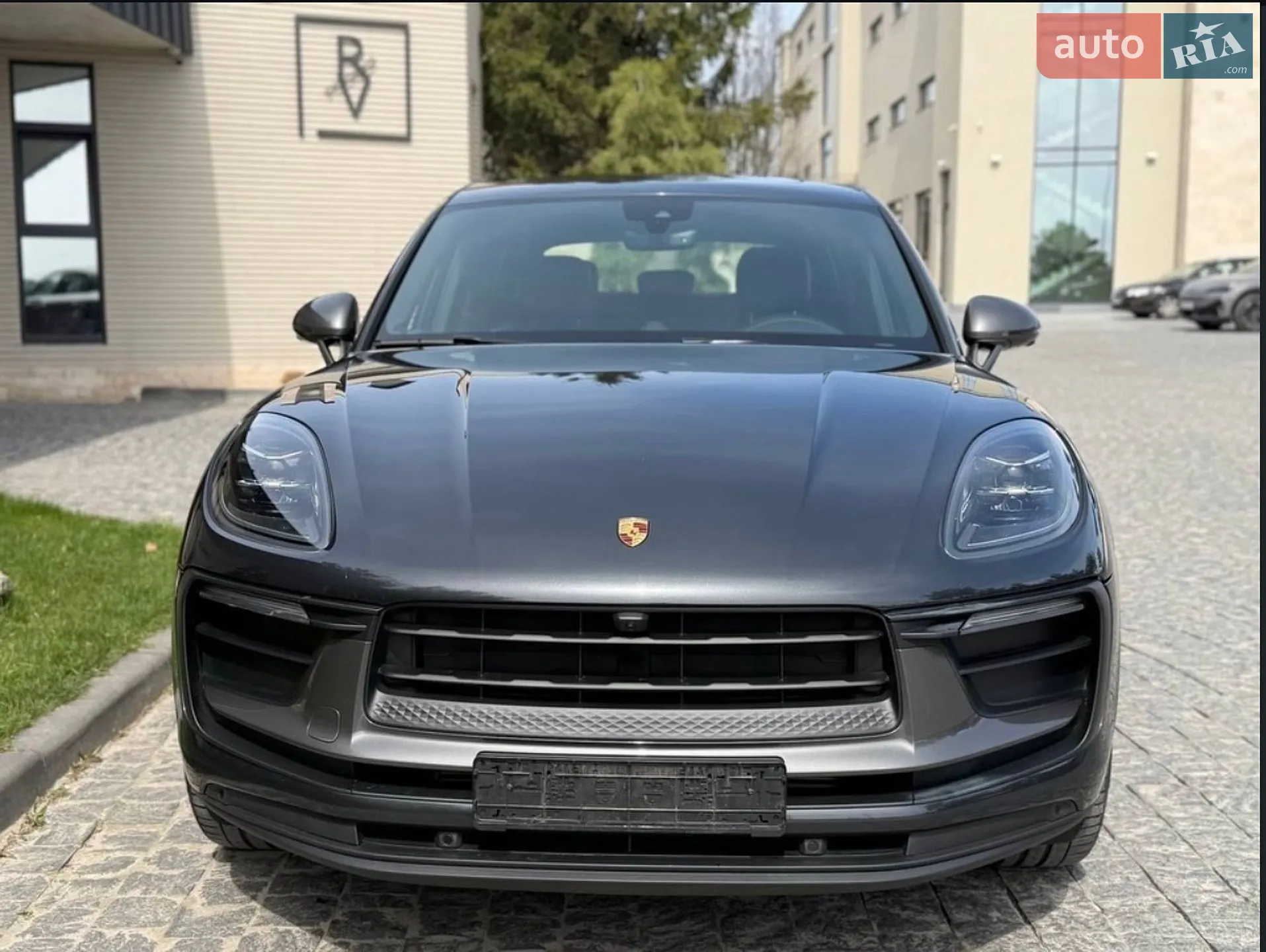 2024 Porsche Macan - мініатюра 2