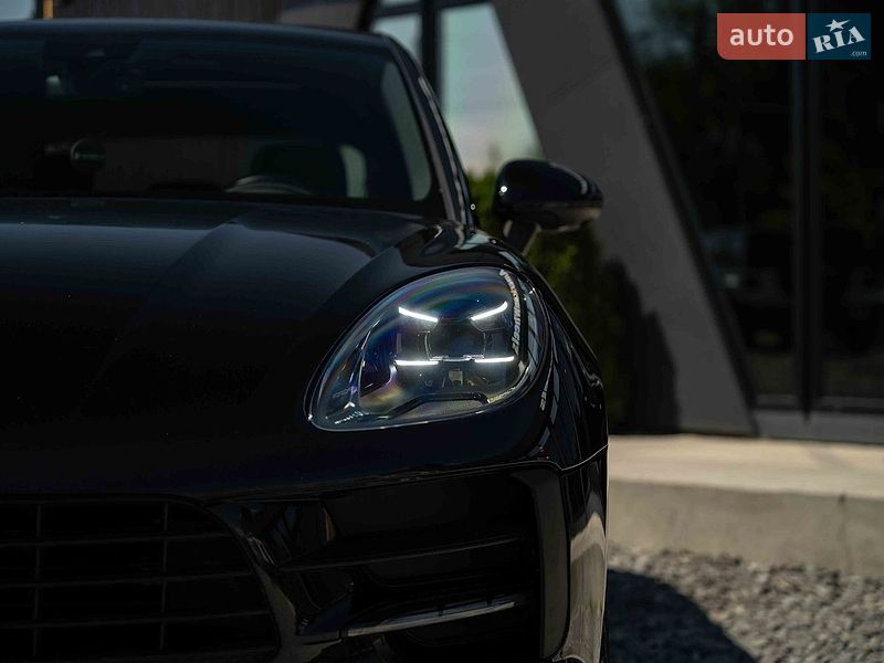 Внедорожник / Кроссовер Porsche Macan 2021 в Черновцах