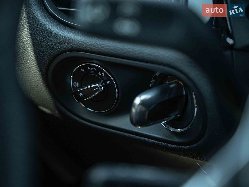 Внедорожник / Кроссовер Porsche Macan 2021 в Черновцах