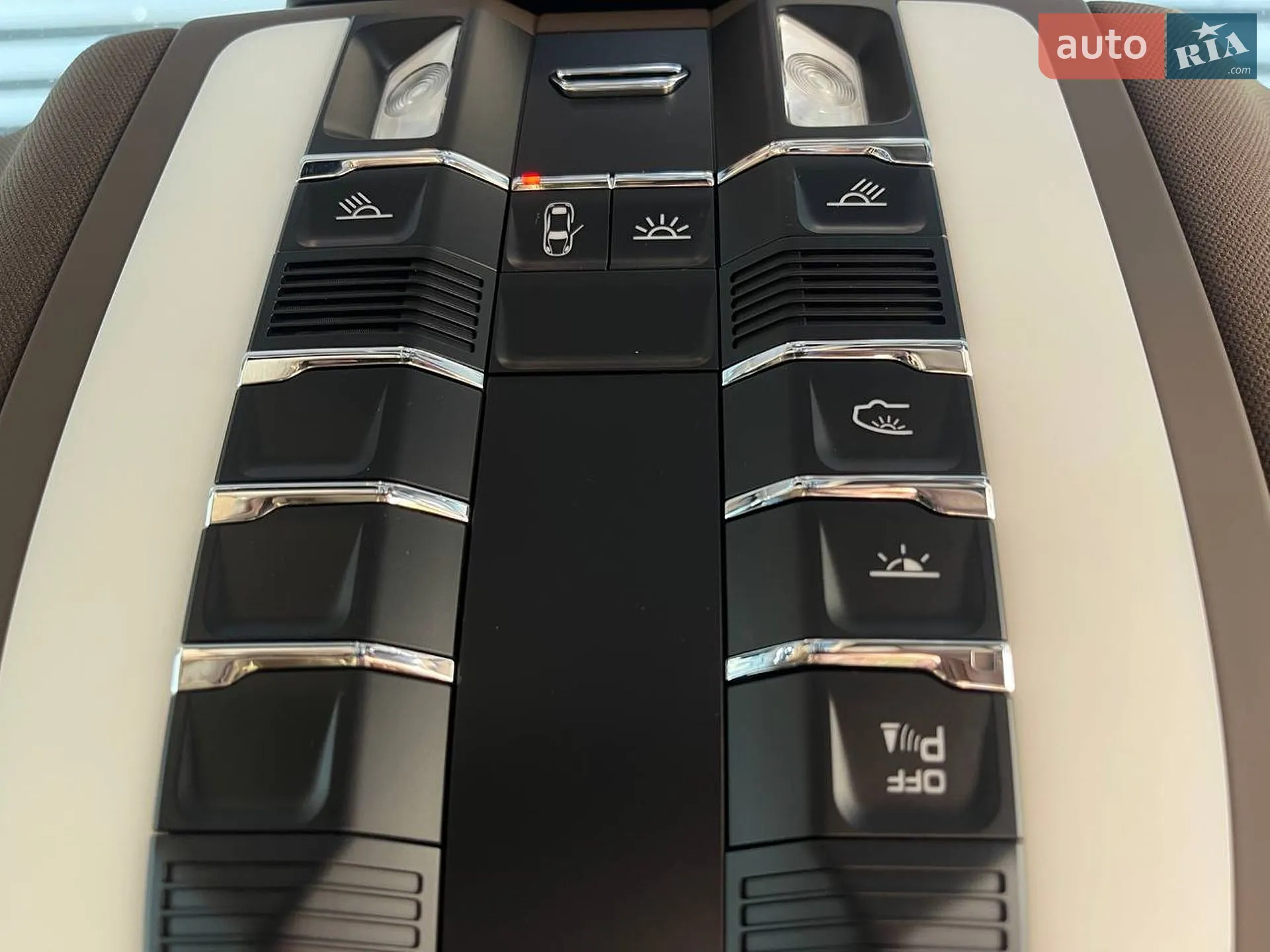 2017 Porsche Macan - мініатюра 22