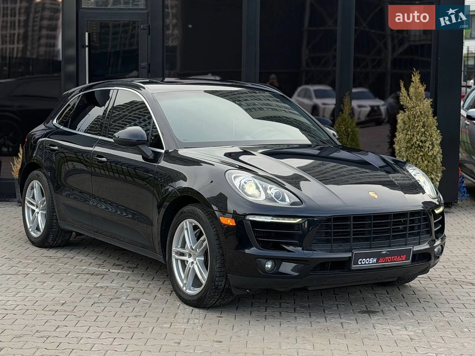 2015 Porsche Macan - мініатюра 2